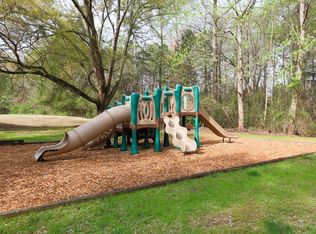 150 Weatherstone Dr, Woodstock, GA 30188