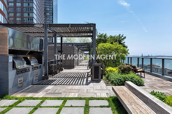 Rented by Level Group | media 11