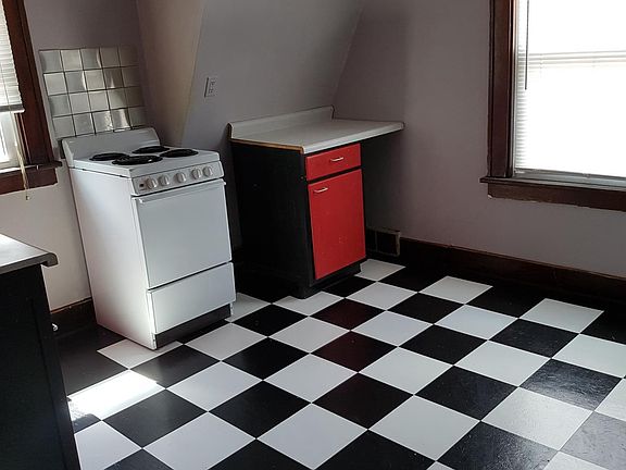 Kitchen/eating area