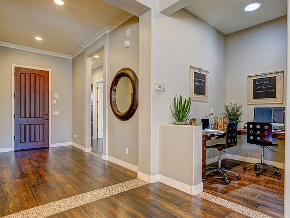 Beautiful entry and HovHub
