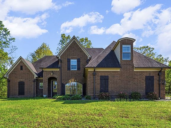2nd image of 1795 Gaines Rd