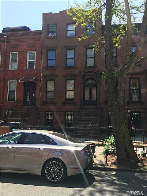 2nd image of 412 Macon St #3
