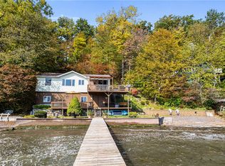 1755 Log Cabin Rd, Penn Yan, NY 14527