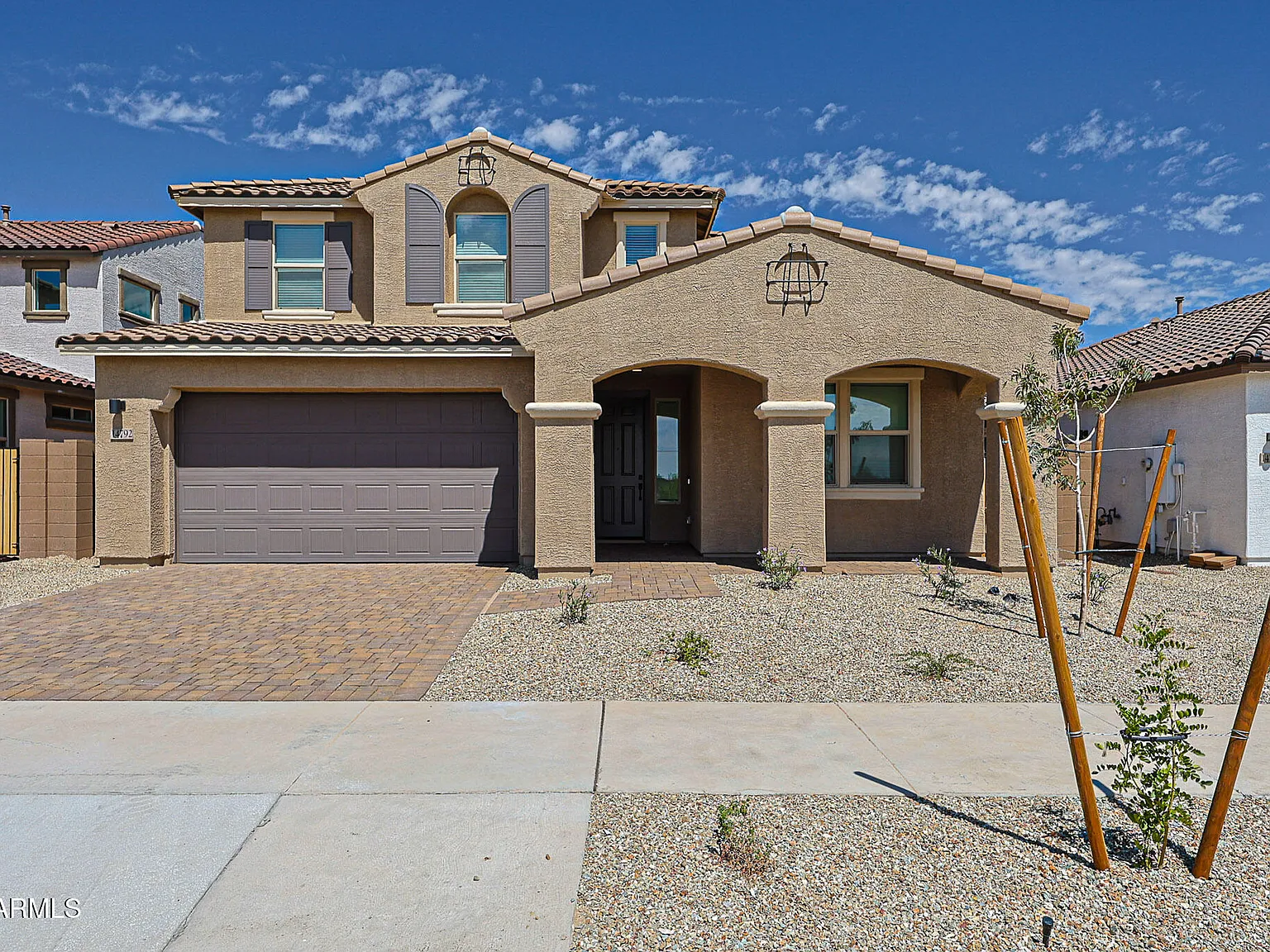 5 bed, 3.0 bath, 2456 sqft, $2,550 — Photo 1