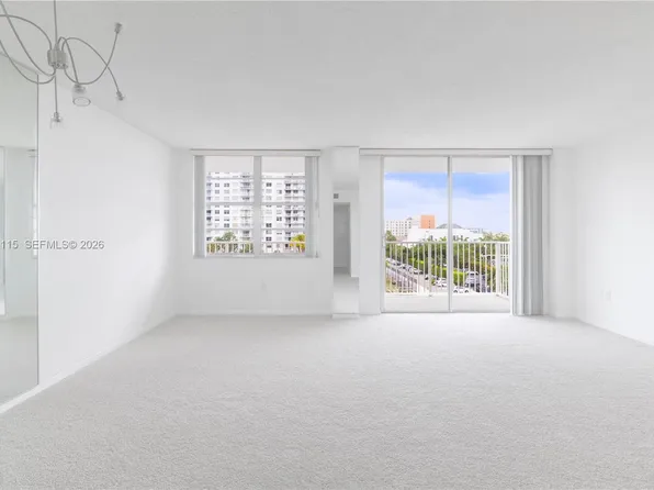 2851 NE 183rd St APT 504E, Aventura, FL 33160