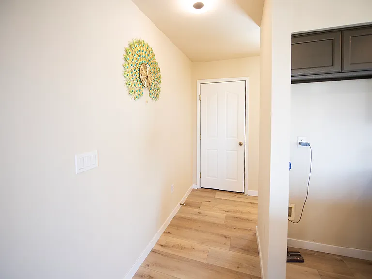 2866 E Eastgate Dr — Photo 9