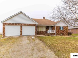 100 Luebbers St, Emden, IL 62635