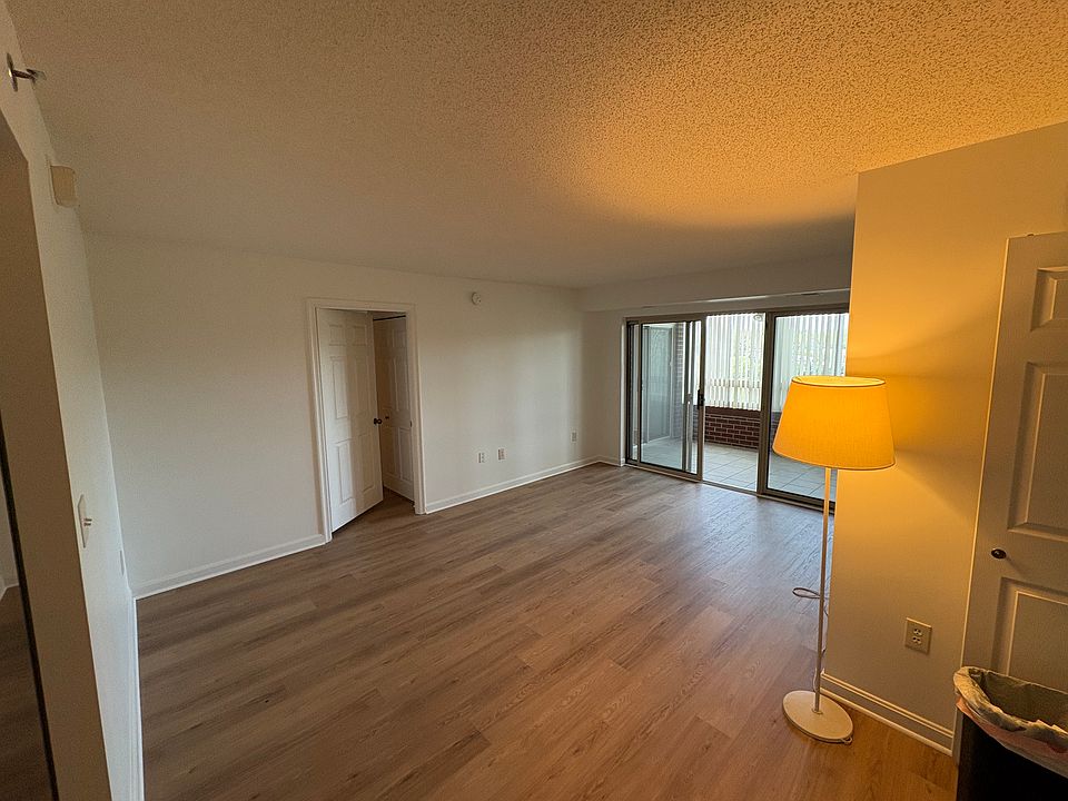 1st image of 2151 Jamieson Ave