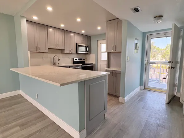 5700 NW 2nd Avenue #202, Boca Raton, FL 33487