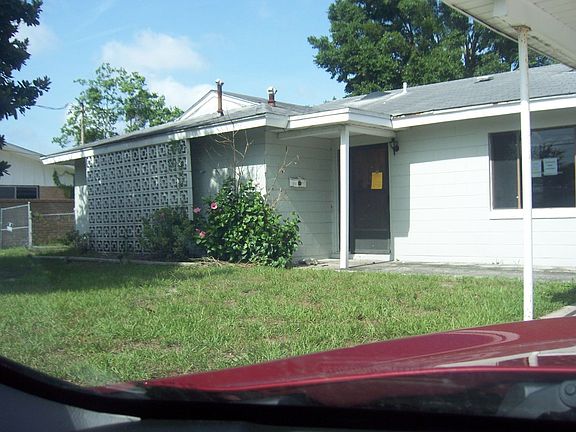 2nd image of 10896 Regency Dr