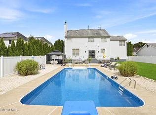 316 Hillside Dr, Manchester, NJ 08759