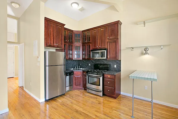 Rented by Keller Williams Realty Empire | media 14