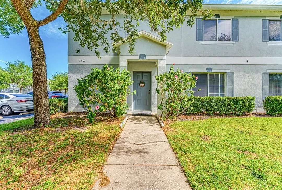 3 bed, 1364 sqft, $1,900 — Photo 1