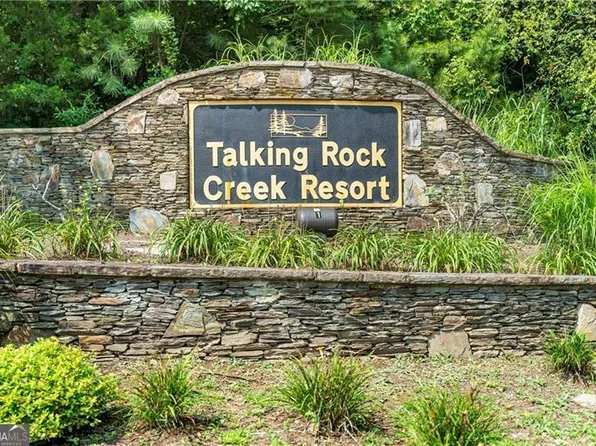 1691 Shade Tree Dr, Talking Rock, GA 30175