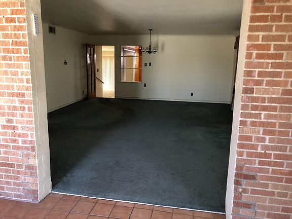 2nd image of 3722 Sacramento Ave