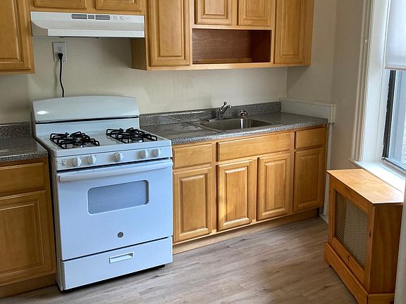 4th image of 85 Bruce Ave APT 3S