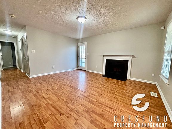 3rd image of 1654 Derrydowne Ct