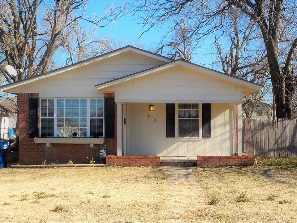 1st image of 819 S Ellison Ave