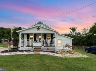 613 Bankert Rd, Hanover, PA 17331