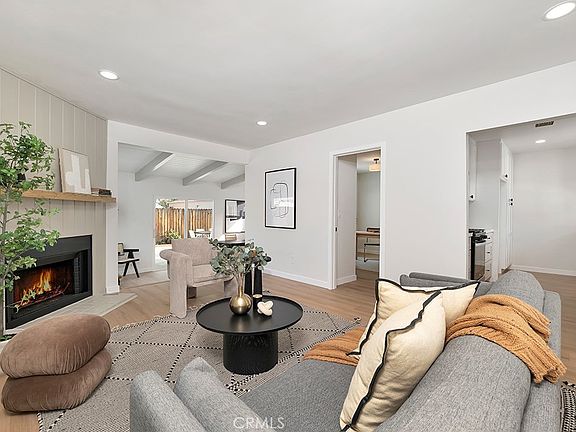 5th image of 6644 Bothwell Rd