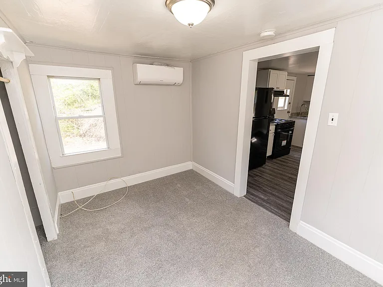 117 Davis Ln — Photo 14