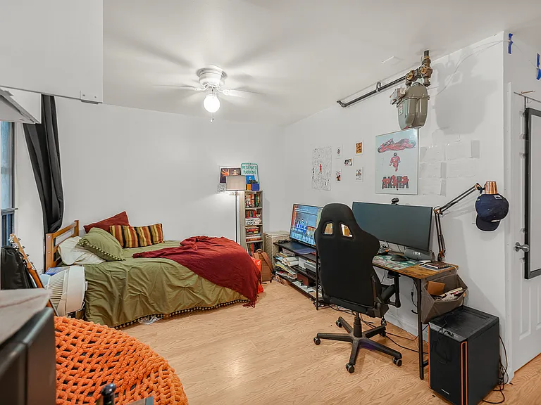 124 Mott St #15 — Photo 1