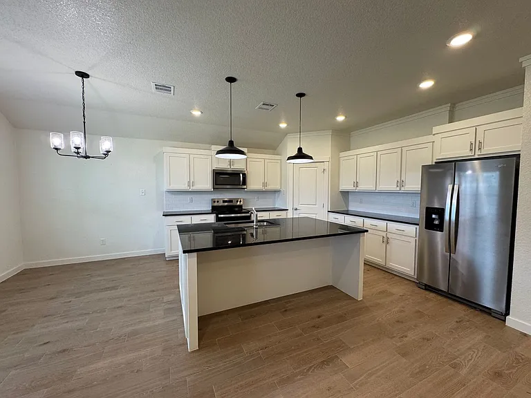 1410 Cedar River Ln — Photo 8
