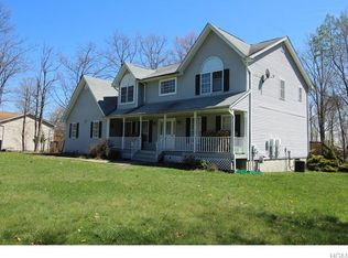 15 Country Holw, Highland Mills, NY 10930