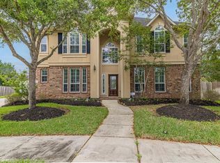5203 Emerald Trace Ct, Sugar Land, TX 77479