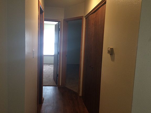 3rd image of 1801-1843 W Deane St #1807