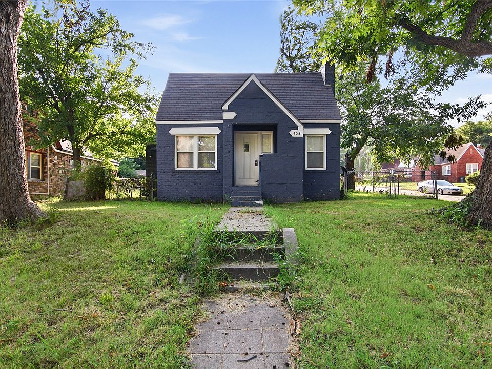 1st image of 903 N Columbia Pl