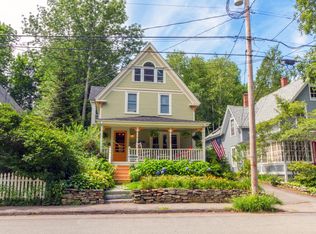 93 Bay View St, Camden, ME 04843
