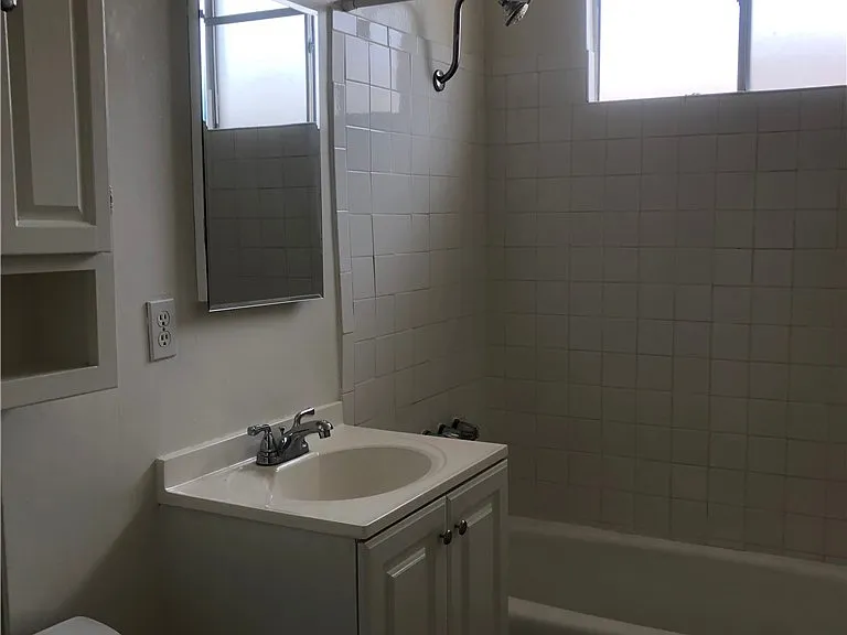 715 California St #A — Photo 20