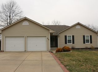 925 NW 41st St, Blue Springs, MO 64015