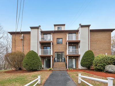 100 Cass Ave #A2, Dracut, MA, 01826
