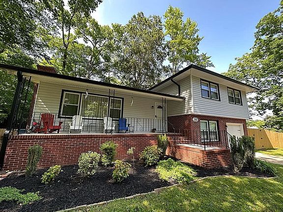 2nd image of 3112 Edinburgh Dr