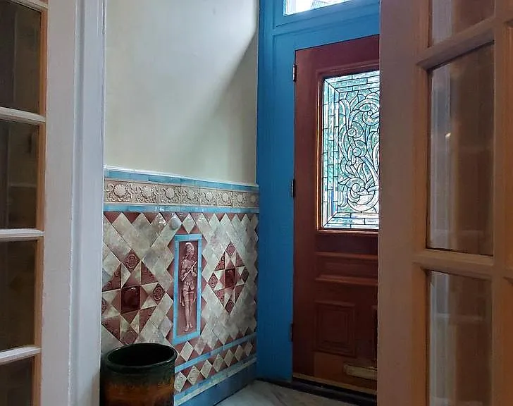 1033 Jackson St — Photo 3