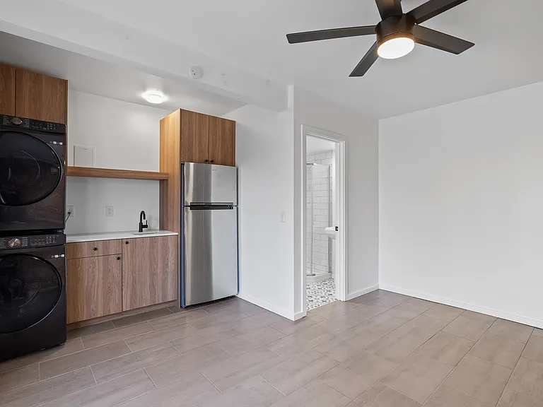 2225 N 9th St — Photo 18