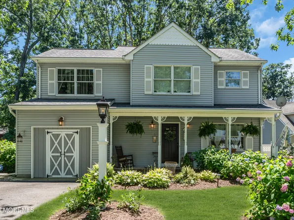901 Roundtree Drive, Toms River, NJ 08753