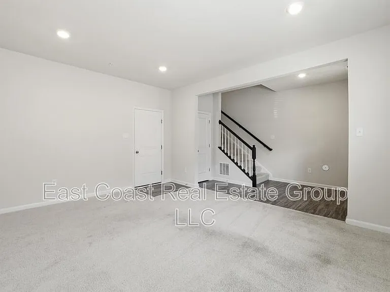 7055 Delegate Pl — Photo 11
