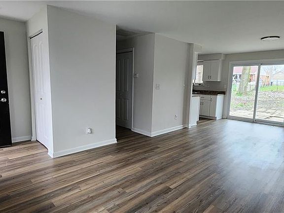 4th image of 6765 Summerdale Dr