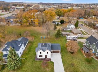 15 S Ewald St, Mayville, WI 53050