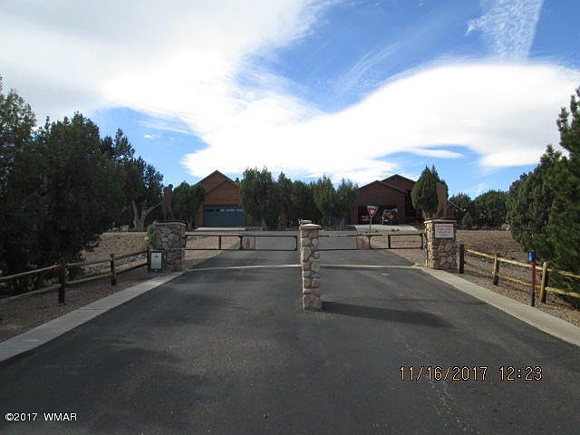 2nd image of 1906 Lynx Ln