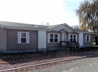 505 E 4th St, Big Springs, NE 69122