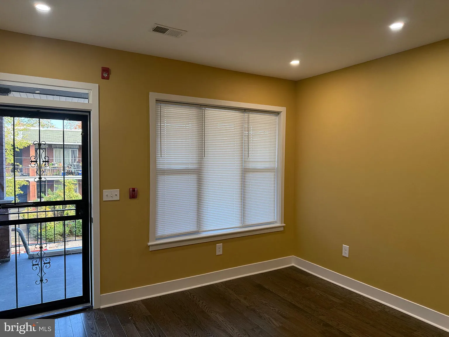 2 bed, 2145 sqft, $1,800 — Photo 2