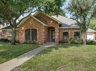 7005 Live Oak Dr, North Richland Hills, TX 76182