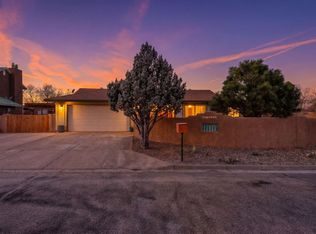 10317 La Paz Dr NW, Albuquerque, NM 87114