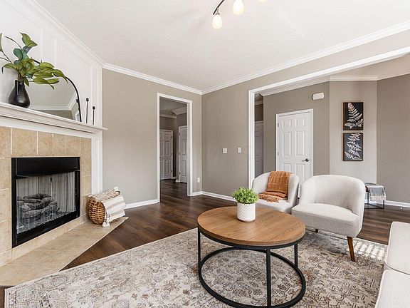4th image of 3838 Hickory Rock Dr