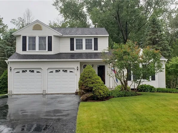 5990 Hebrides Trl, Cicero, NY 13039