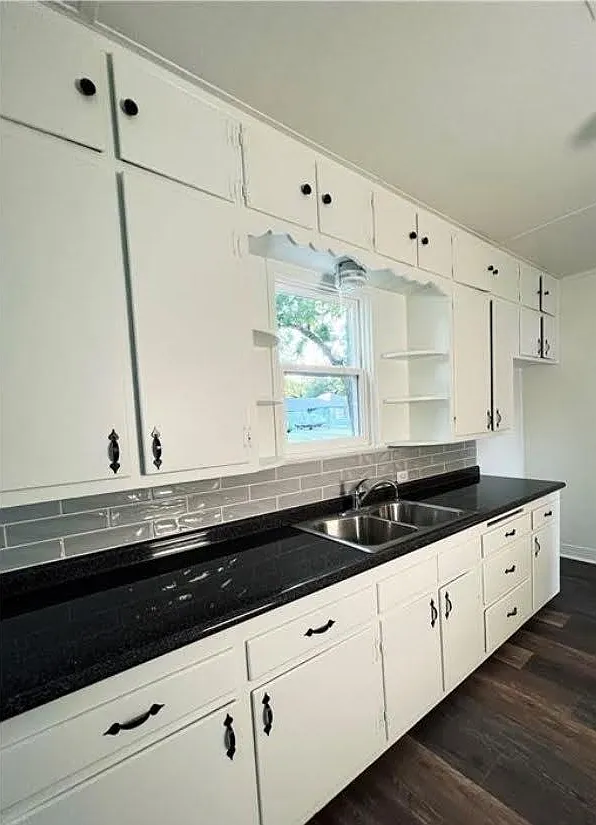 3 bed, 2.0 bath, 1626 sqft, $1,395 — Photo 4